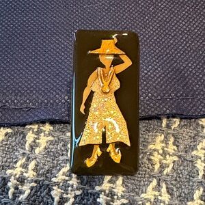 Lucinda Woman Pin